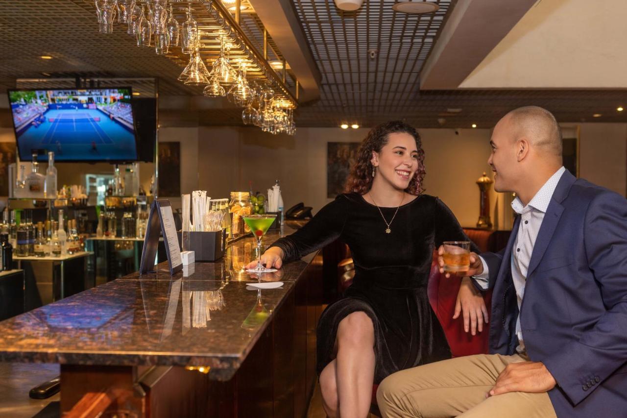 Casa Andina Premium Miraflores Ліма Екстер'єр фото The bar at the 2019 National Restaurant Show