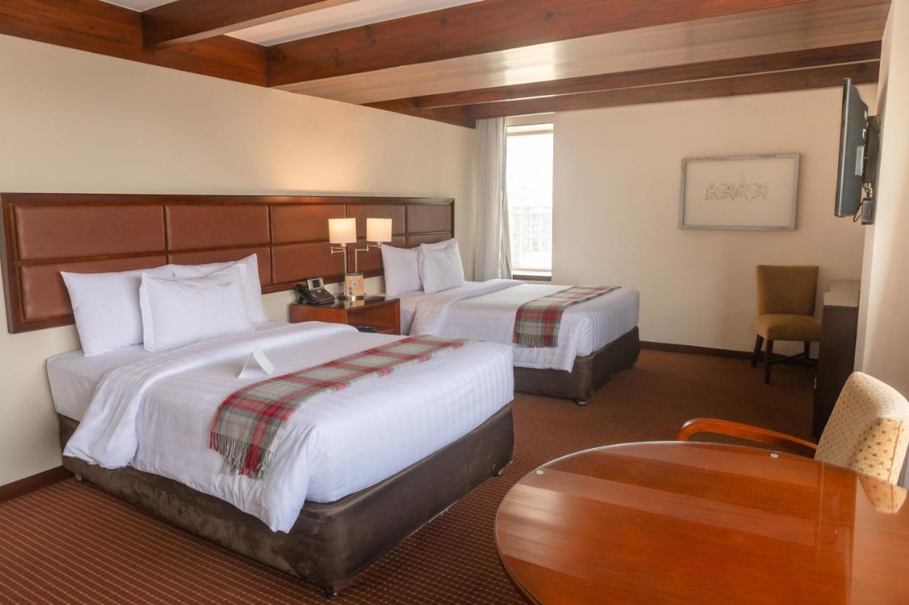 Casa Andina Premium Miraflores Ліма Екстер'єр фото A room at the Inn at the Opera