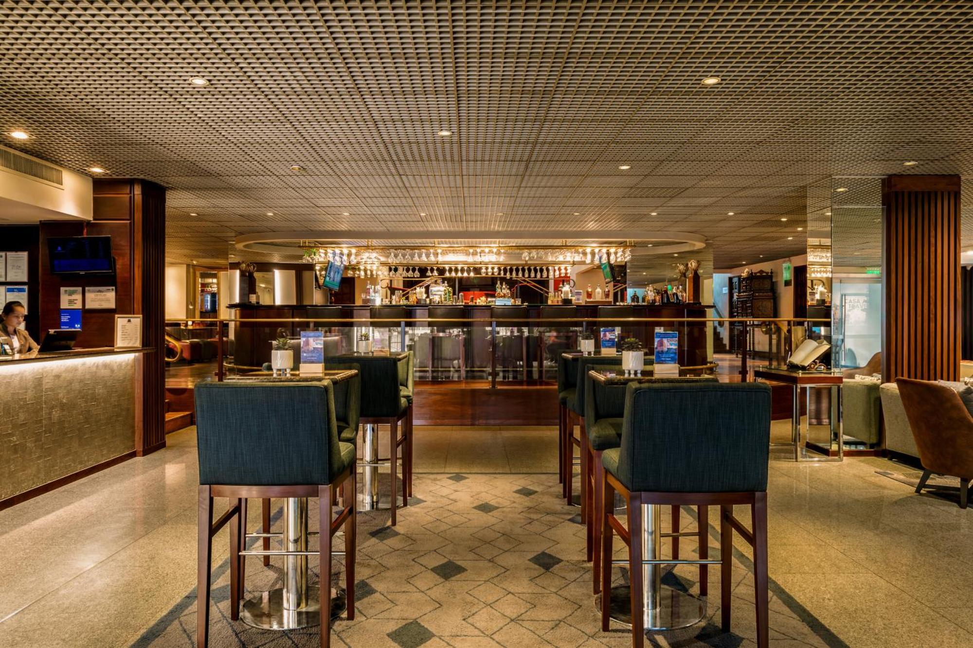 Casa Andina Premium Miraflores Ліма Екстер'єр фото The bar at the lounge
